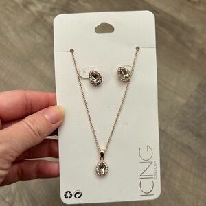 NWT Earrings & Necklace Set | Icing